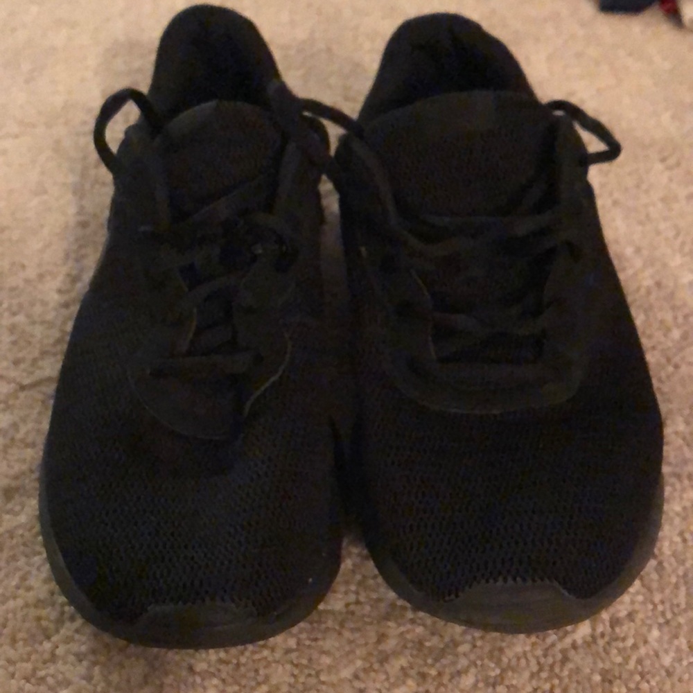Nike Sneakers All Black Size 6Y